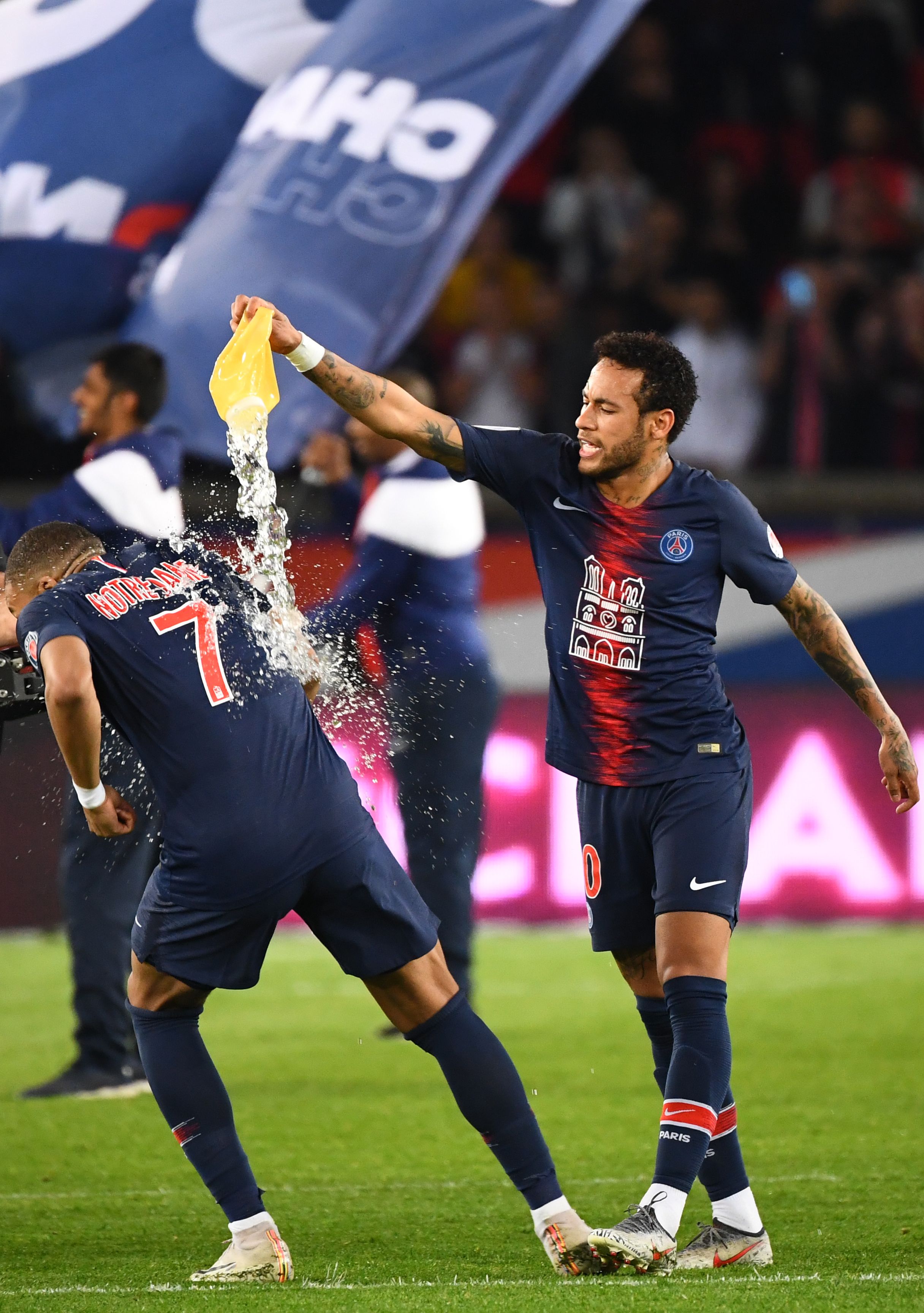 德甲焦点战：门兴VS奥格斯堡全方位解析