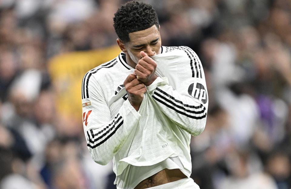 广东上半场43比38浙江 徐杰复出砍11分