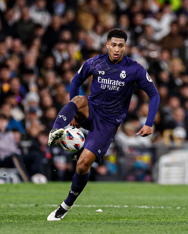 老鹰6人上双掀翻勇士，库巴61分成空砍，交易迫在眉睫，一战看清以下9名球星